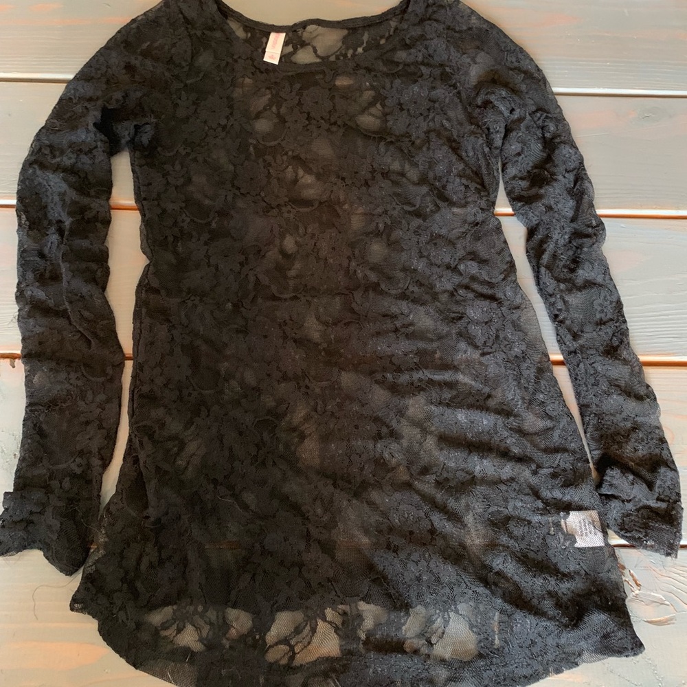 Long sleeve lace top